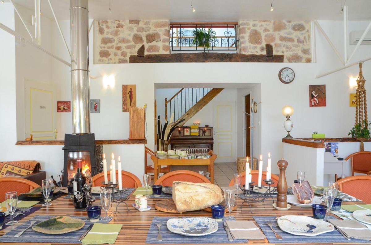 Domaine De La Moretie Cublac Bagian luar foto